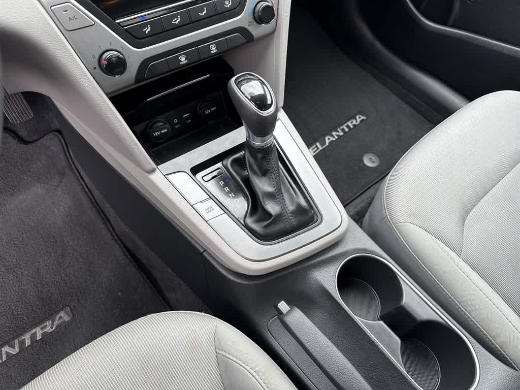 Thumbnail: 2017 Hyundai Elantra - 23