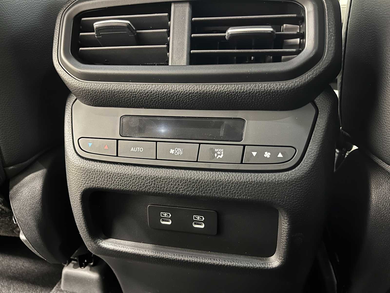 Thumbnail: 2026 Honda Pilot - 22