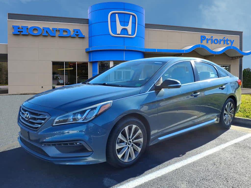 Thumbnail: 2017 Hyundai Sonata - 1
