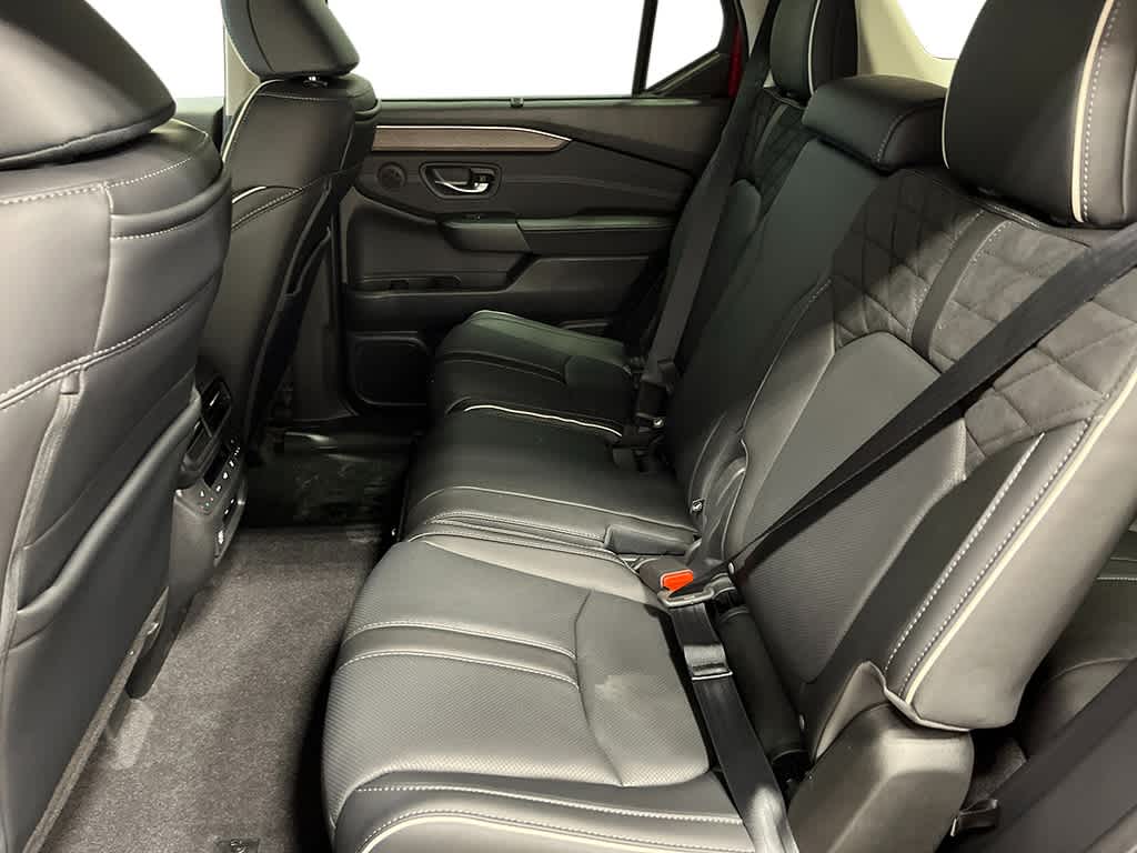 Thumbnail: 2026 Honda Pilot - 25