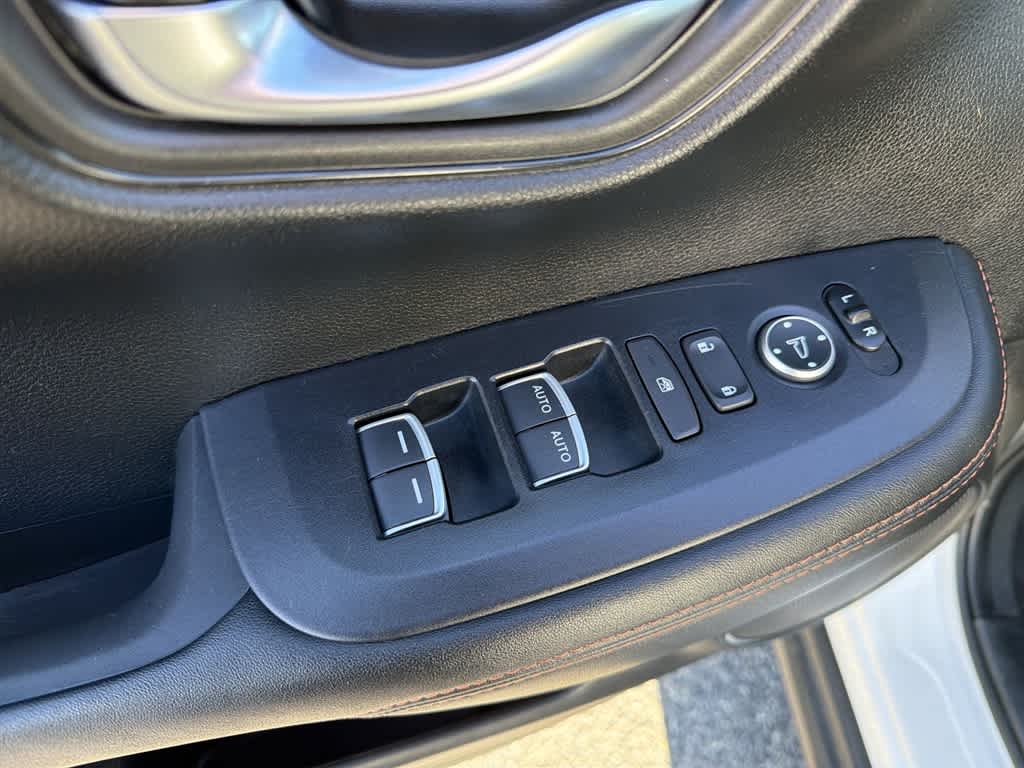 Thumbnail: 2024 Honda HR-V - 19