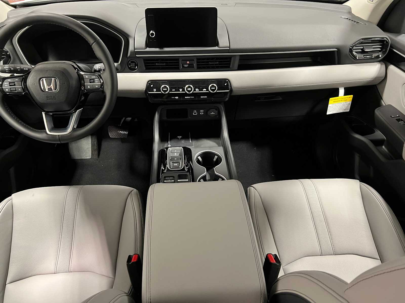 Thumbnail: 2025 Honda Pilot - 17