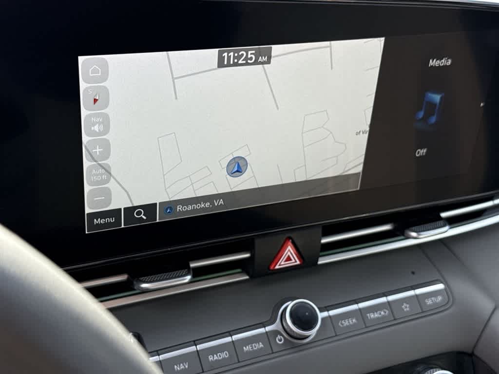 Thumbnail: 2024 Hyundai Elantra - 22