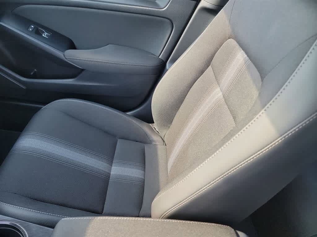 Thumbnail: 2025 Honda Civic - 25