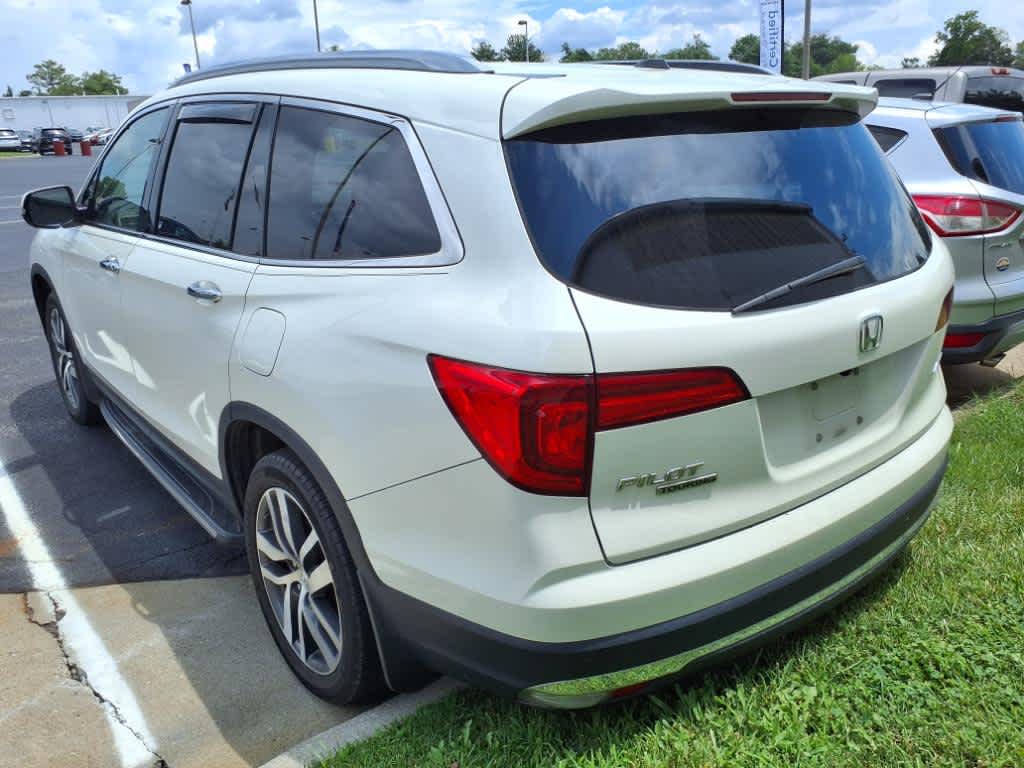 Thumbnail: 2017 Honda Pilot - 3