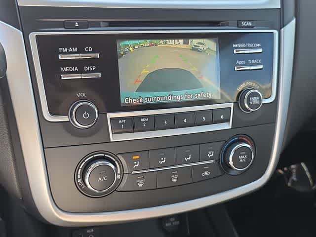 Thumbnail: 2016 Nissan Altima - 38
