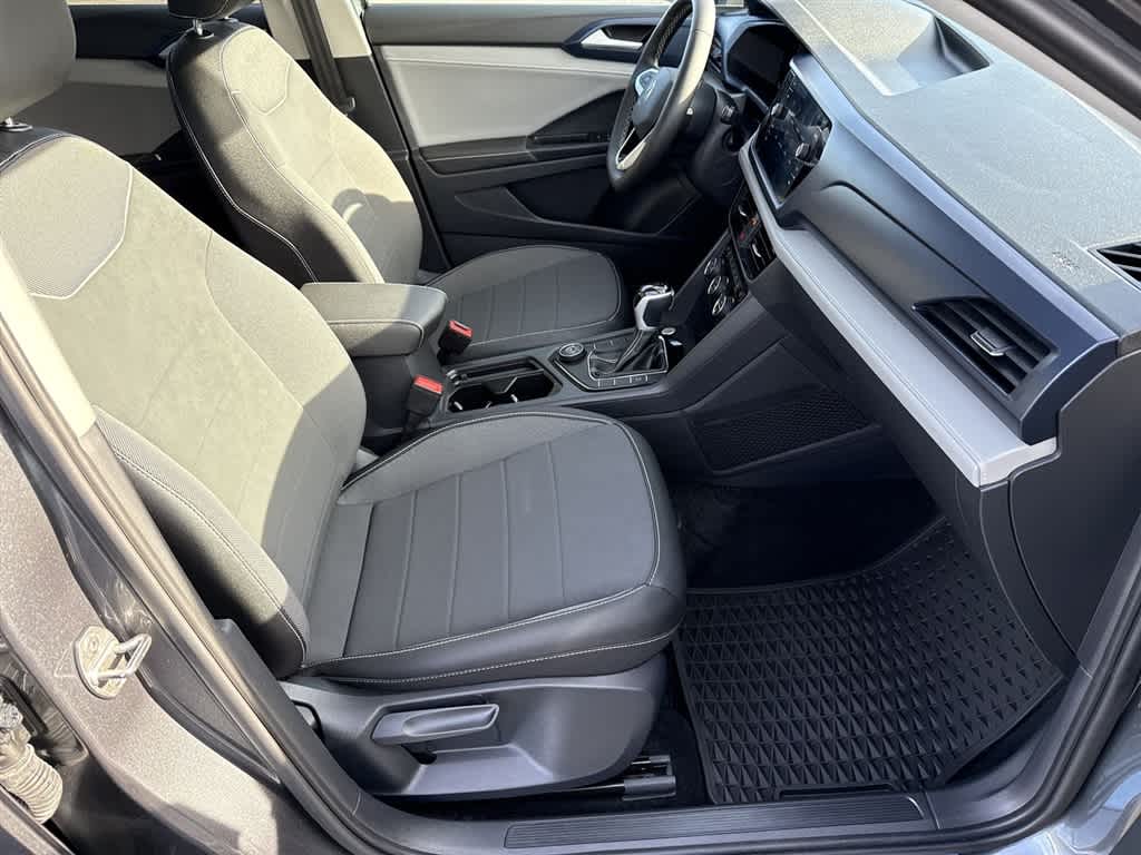 Thumbnail: 2024 Volkswagen Taos - 10