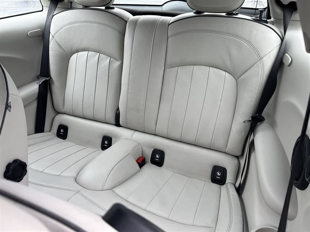 Thumbnail: 2014 MINI Cooper Hardtop - 16