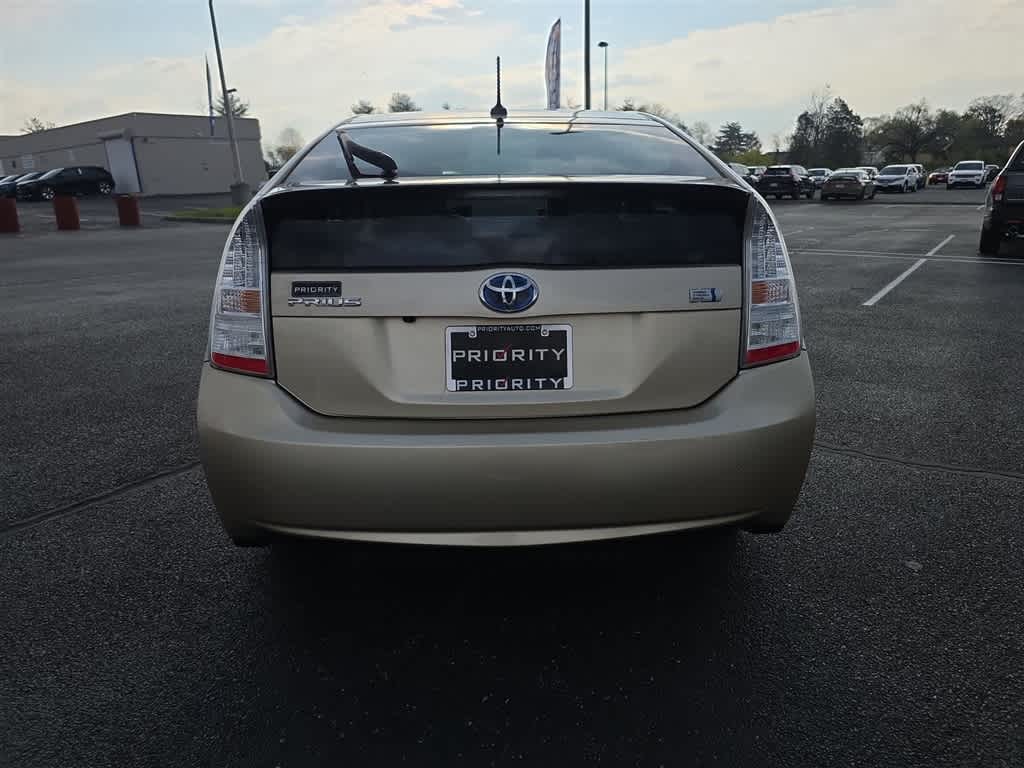 Thumbnail: 2011 Toyota Prius - 8