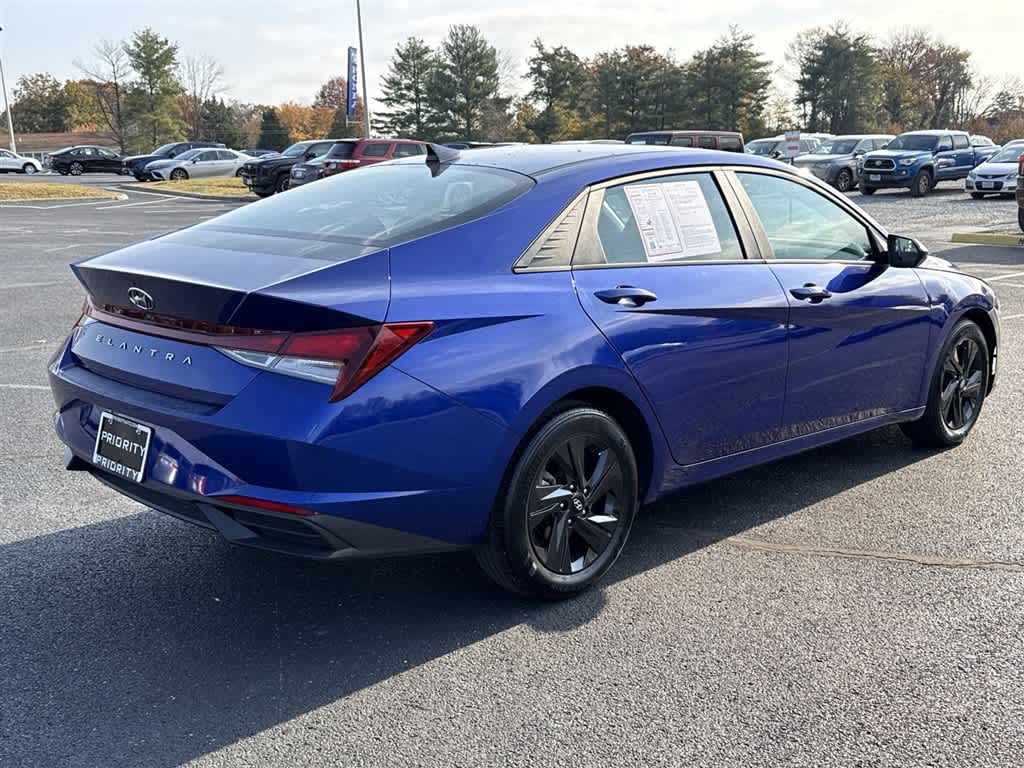 Thumbnail: 2023 Hyundai Elantra - 9