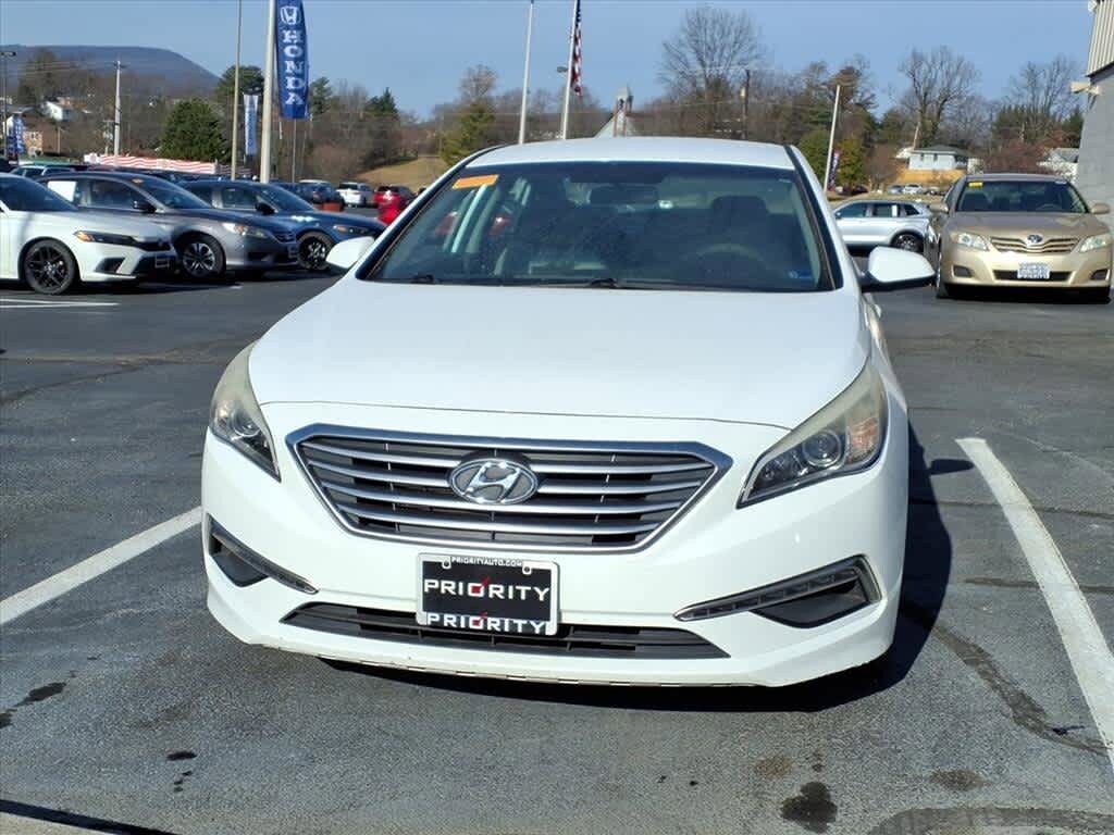 Thumbnail: 2015 Hyundai Sonata - 3