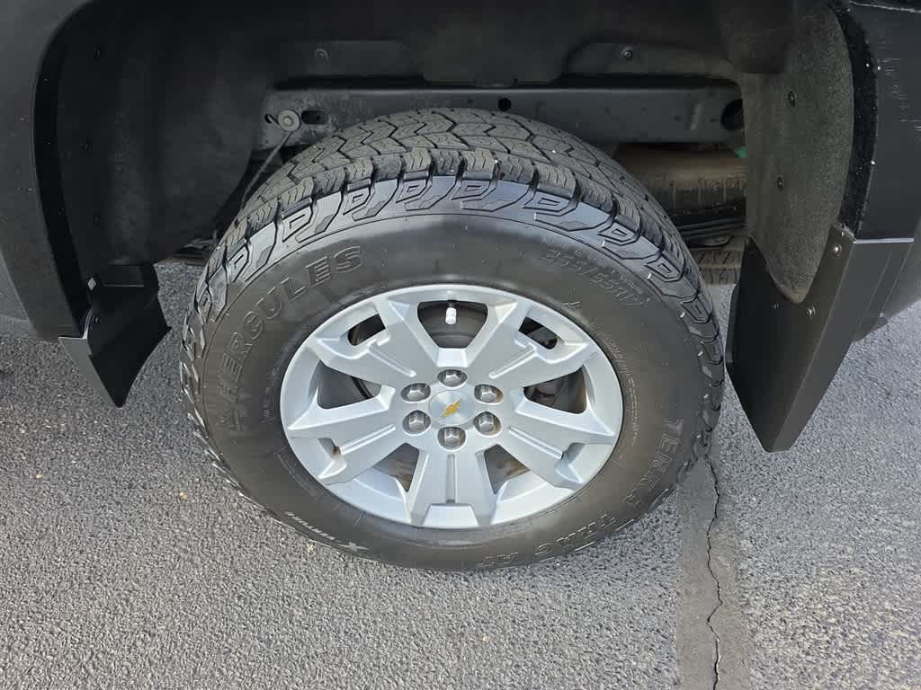 Thumbnail: 2017 Chevrolet Colorado - 27