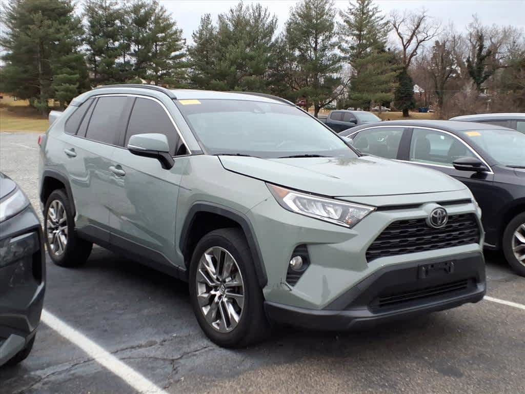 Thumbnail: 2019 Toyota RAV4 - 7