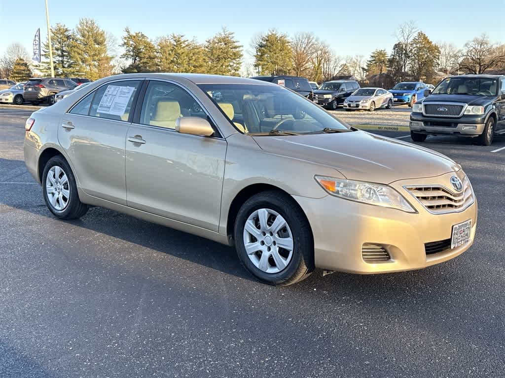 Thumbnail: 2011 Toyota Camry - 3