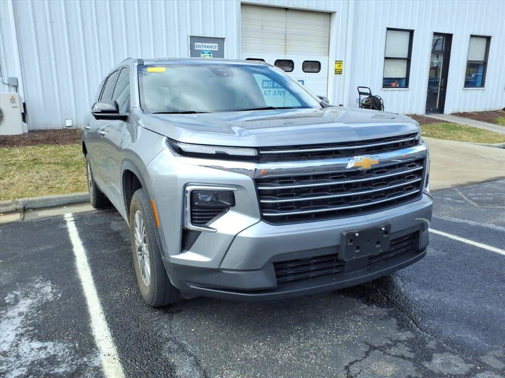 Thumbnail: 2024 Chevrolet Traverse - 11