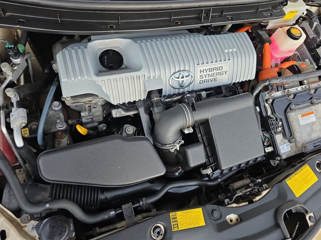 Thumbnail: 2011 Toyota Prius - 30