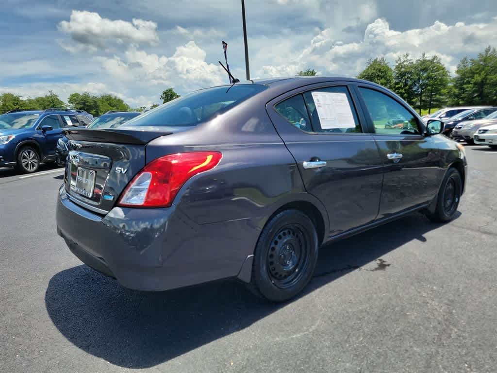 Thumbnail: 2015 Nissan Versa - 9