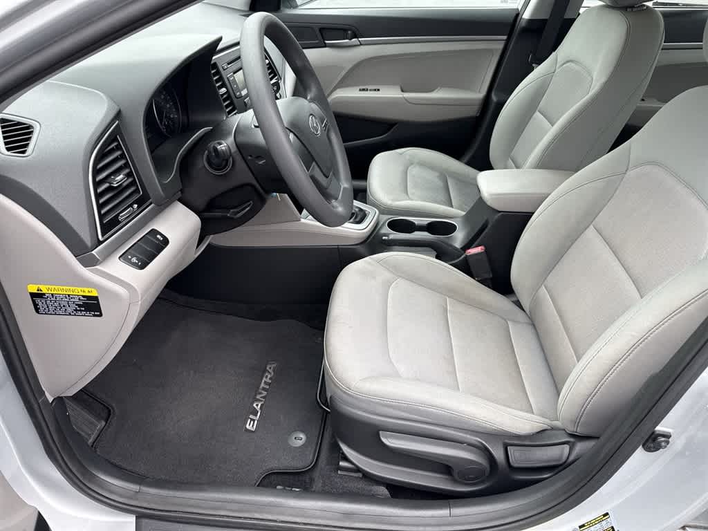 Thumbnail: 2017 Hyundai Elantra - 15