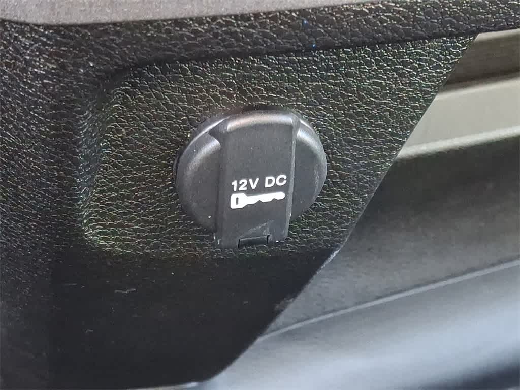 Thumbnail: 2020 RAM 1500 Classic - 22