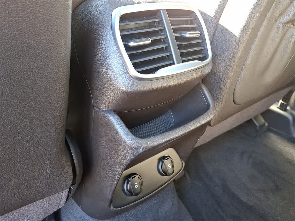 Thumbnail: 2019 Hyundai Santa Fe - 27