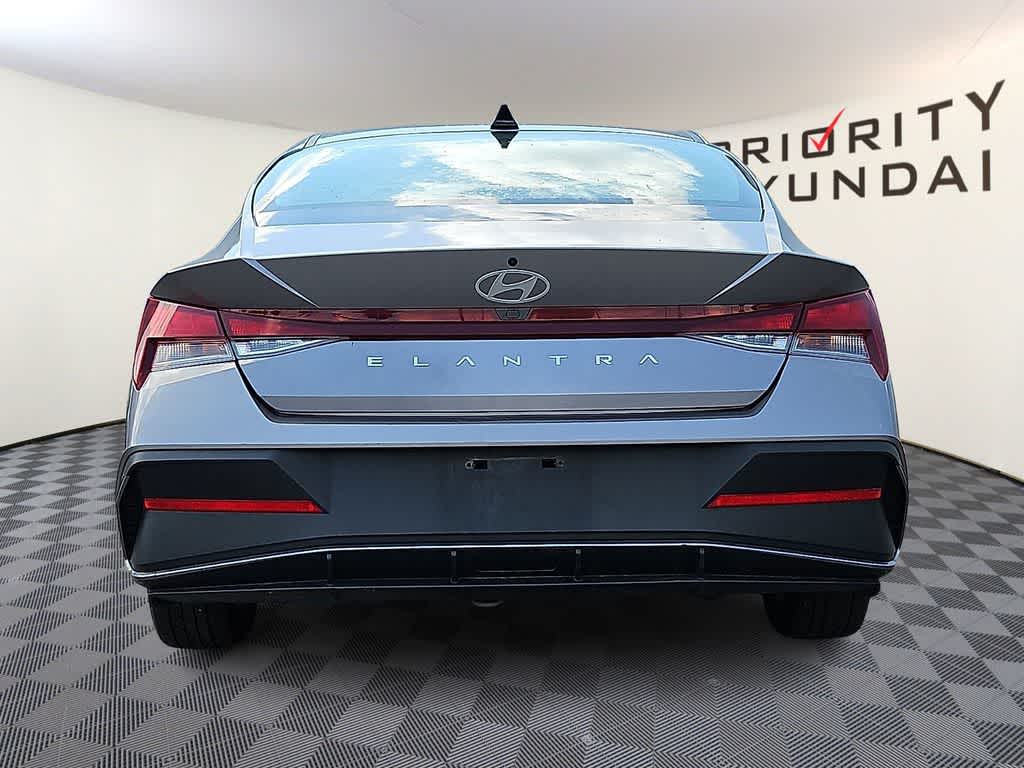 Thumbnail: 2024 Hyundai Elantra - 5