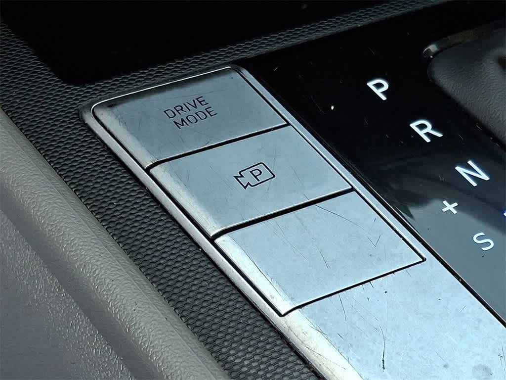 Thumbnail: 2024 Hyundai Elantra - 24