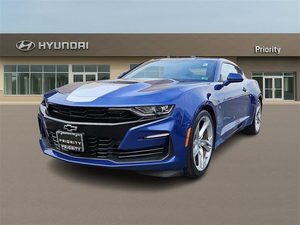 Thumbnail: 2019 Chevrolet Camaro - 1