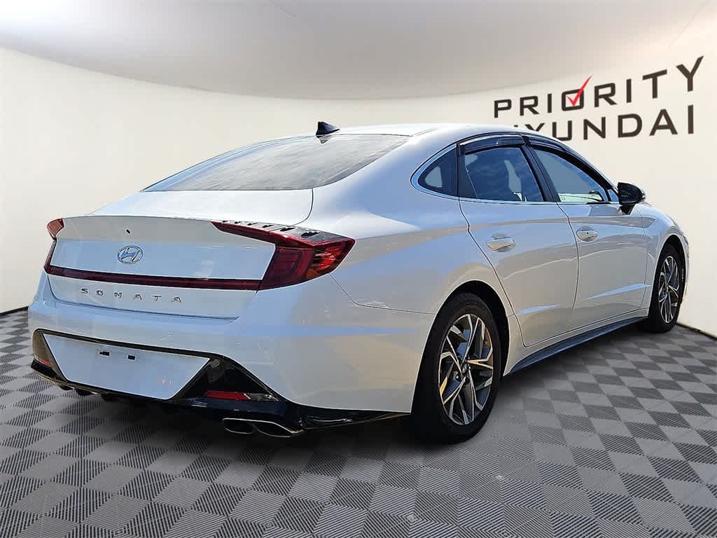 Thumbnail: 2023 Hyundai Sonata - 4