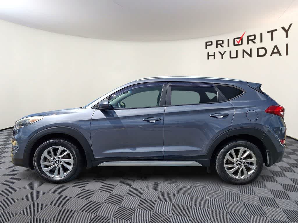 Thumbnail: 2017 Hyundai Tucson - 7