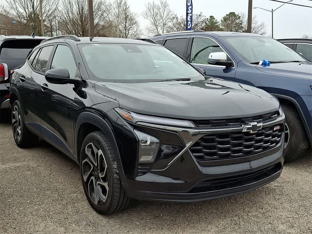 Thumbnail: 2024 Chevrolet Trax - 2