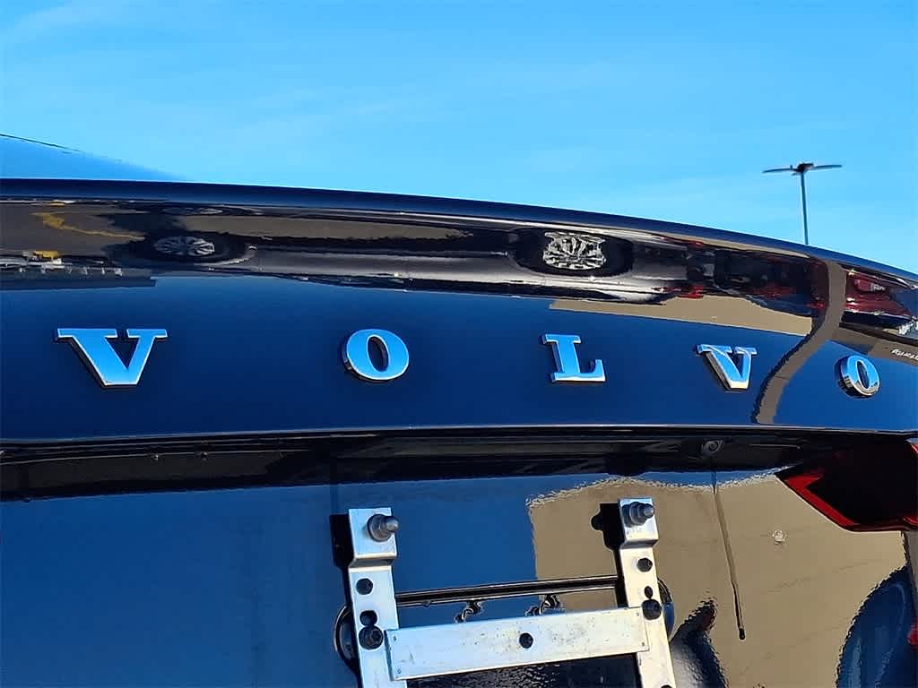 Thumbnail: 2024 Volvo S60 - 32