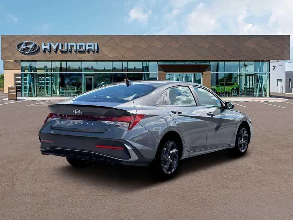 Thumbnail: 2026 Hyundai Elantra - 6