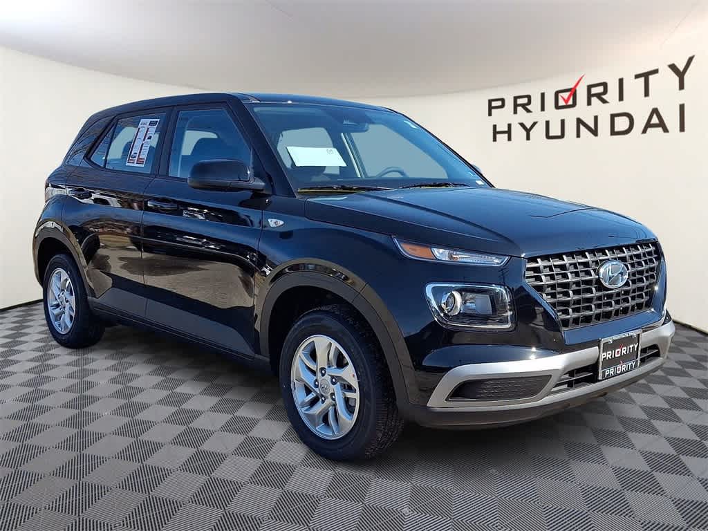 Thumbnail: 2026 Hyundai Venue - 3