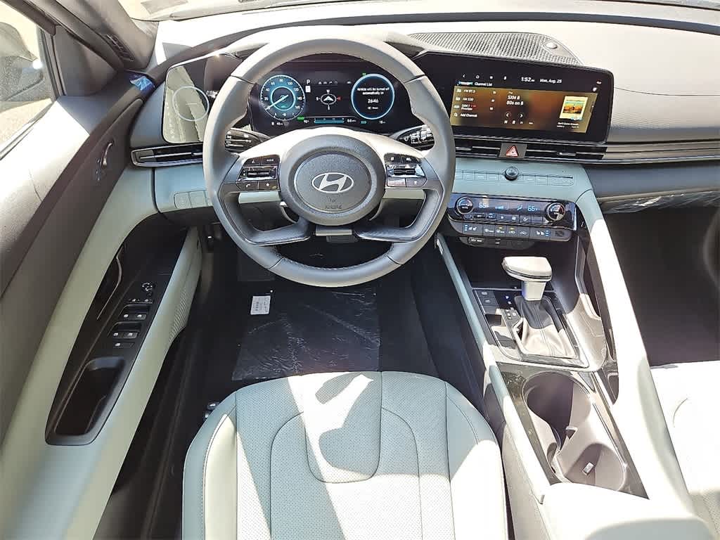 Thumbnail: 2025 Hyundai Elantra - 9