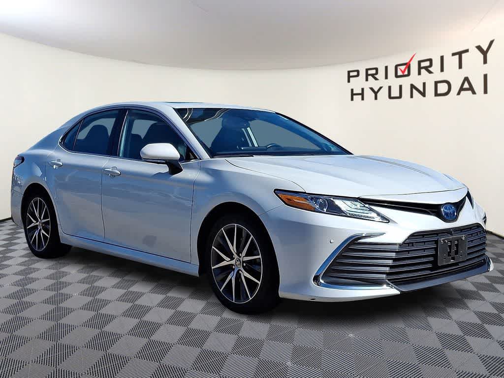 Thumbnail: 2023 Toyota Camry - 3