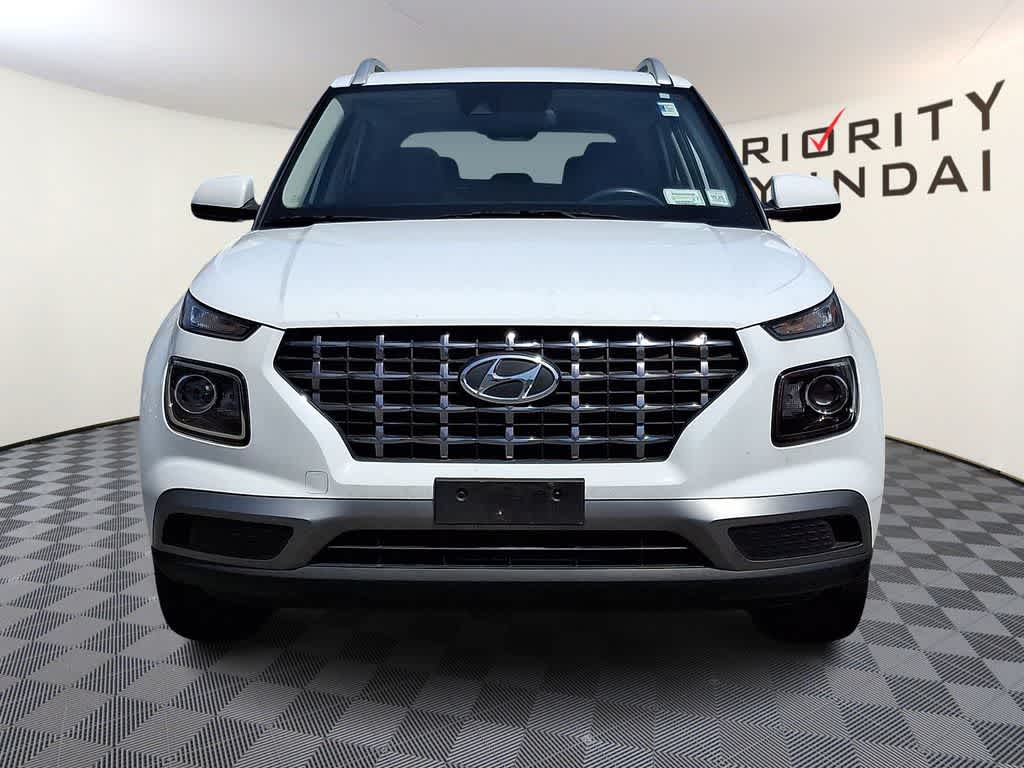 Thumbnail: 2022 Hyundai Venue - 2