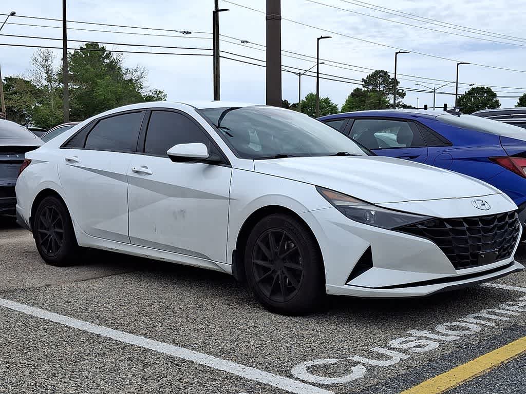 Thumbnail: 2022 Hyundai Elantra - 2