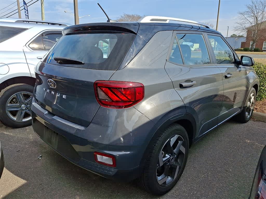 Thumbnail: 2023 Hyundai Venue - 3