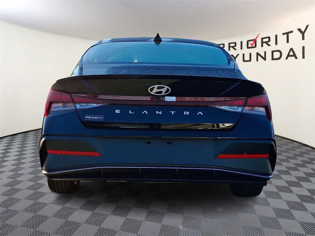 Thumbnail: 2025 Hyundai Elantra - 5