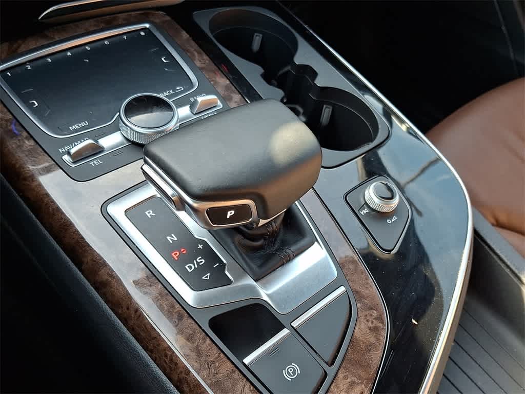 Thumbnail: 2017 Audi Q7 - 15