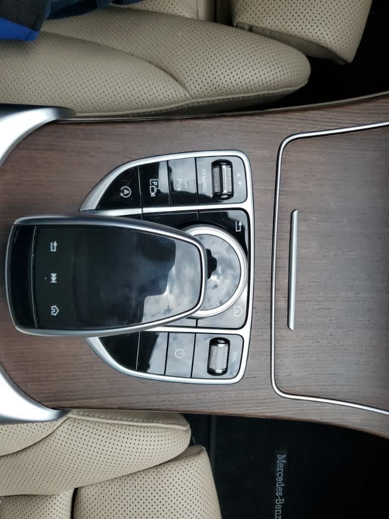 Thumbnail: 2020 Mercedes-Benz C-Class - 24