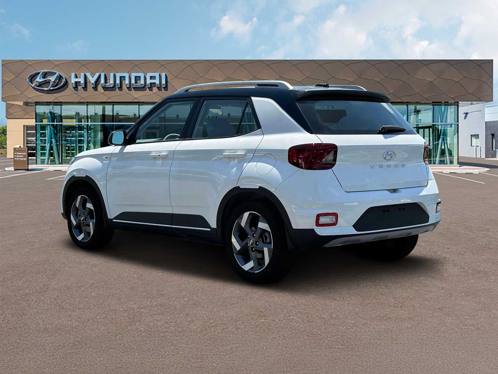 Thumbnail: 2025 Hyundai Venue - 5