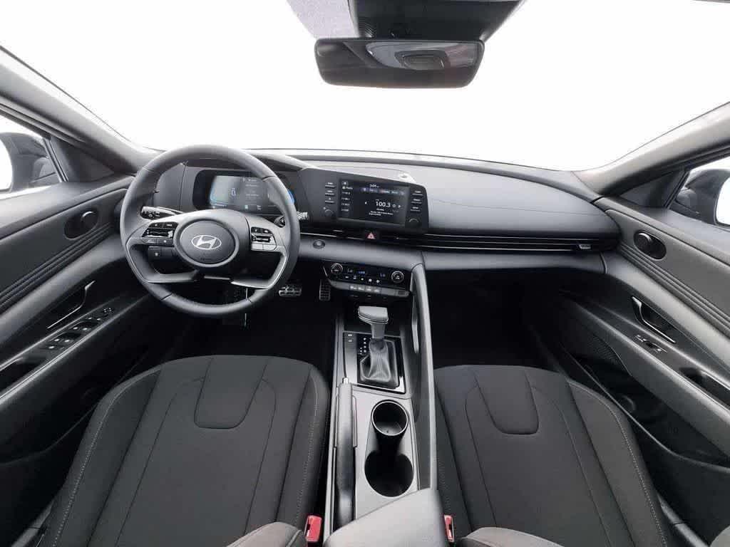 Thumbnail: 2026 Hyundai Elantra - 32