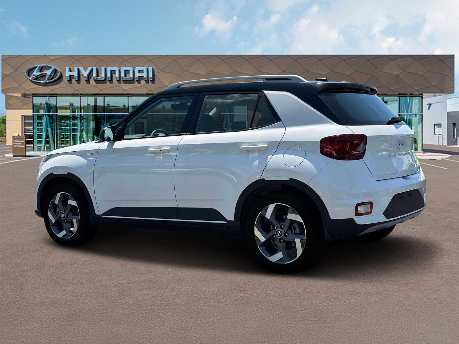 Thumbnail: 2025 Hyundai Venue - 4