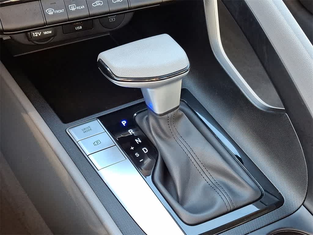 Thumbnail: 2024 Hyundai Elantra - 14