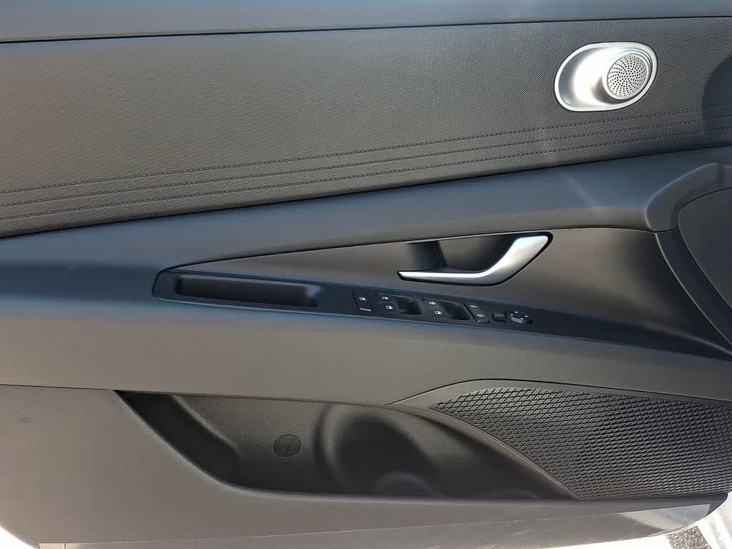 Thumbnail: 2026 Hyundai Elantra - 11