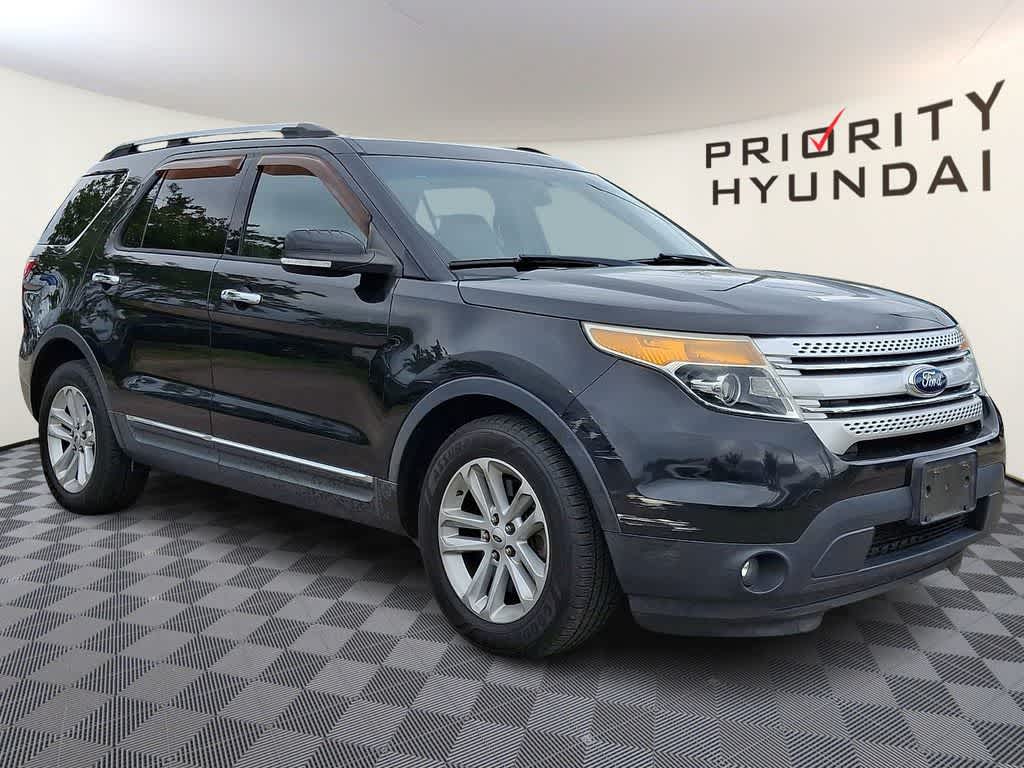 Thumbnail: 2013 Ford Explorer - 3