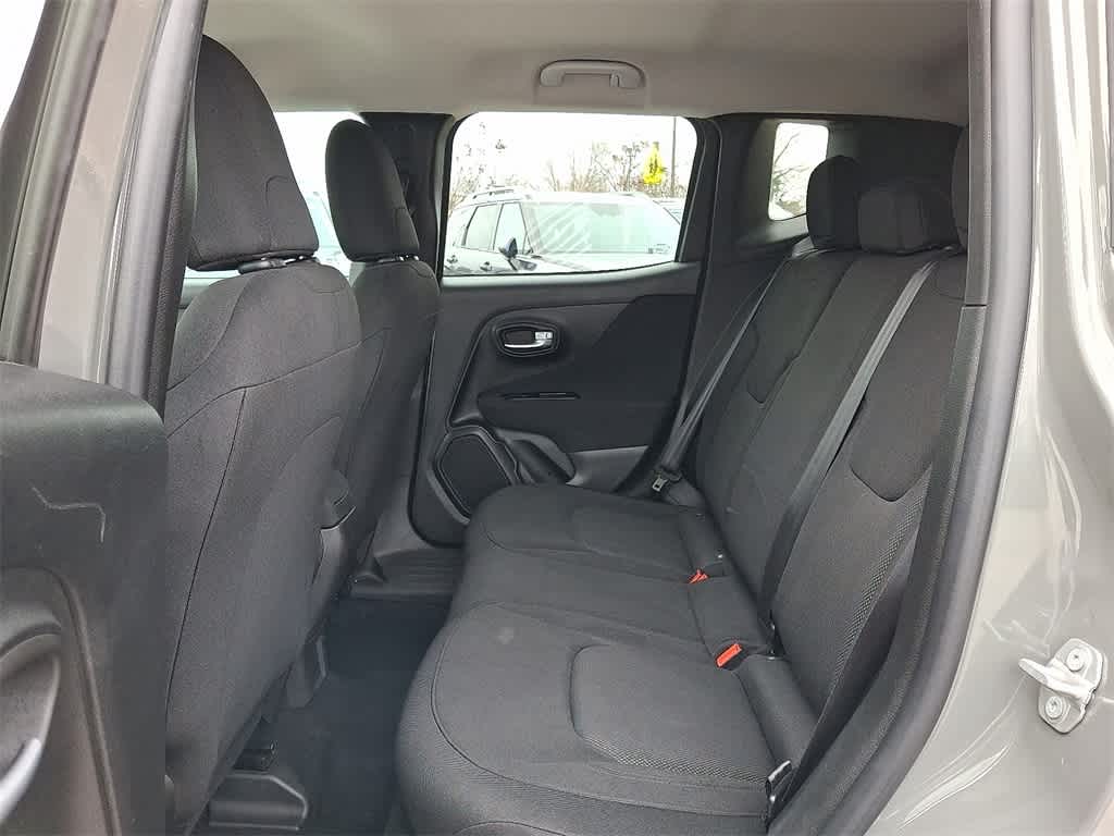 Thumbnail: 2020 Jeep Renegade - 10