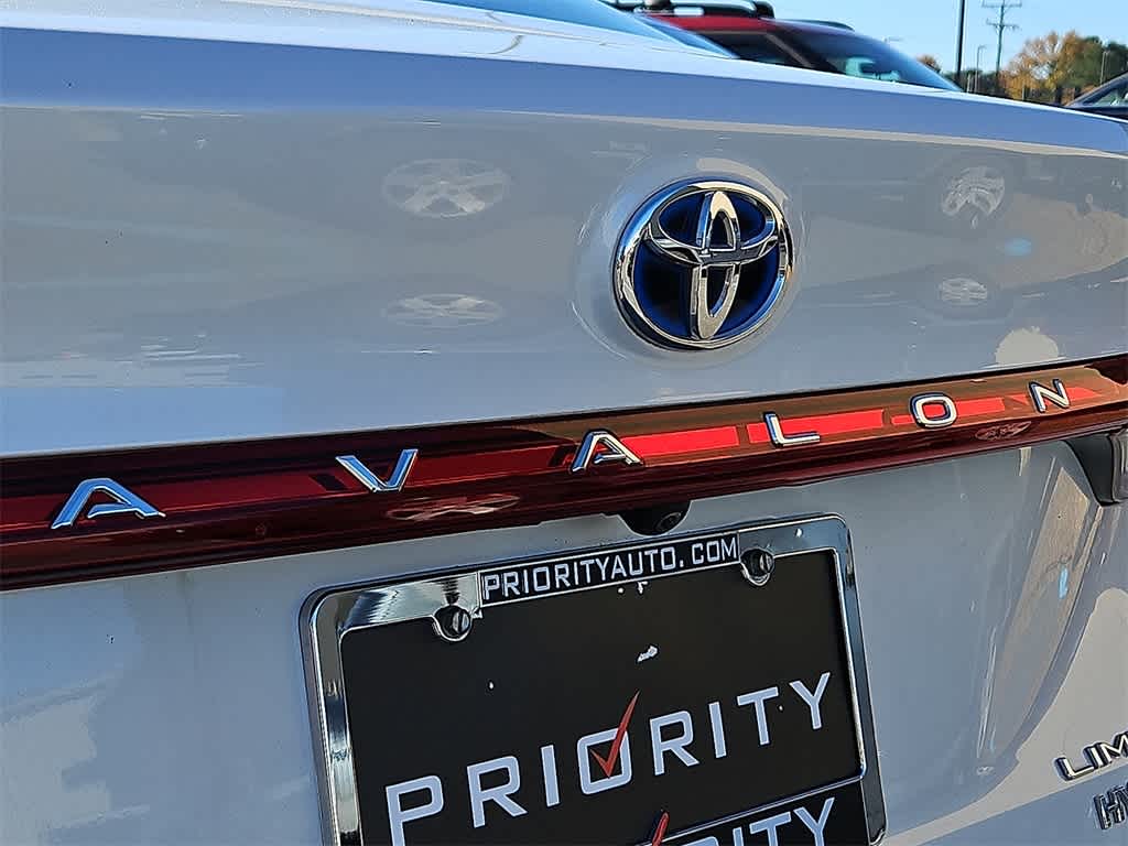 Thumbnail: 2020 Toyota Avalon - 34