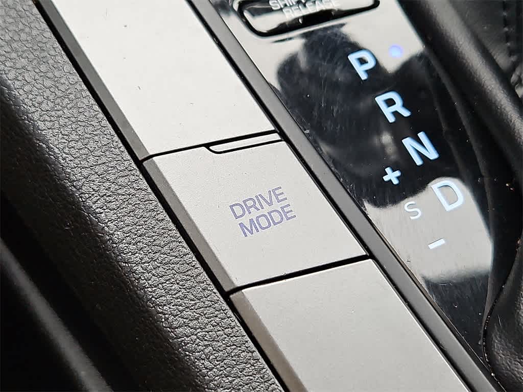 Thumbnail: 2019 Hyundai Elantra - 24